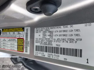 2024 Toyota Tundra 4WD Capstone Hybrid with VIN 5TFVC5DB9RX055993, listed as a IAAI auction lot 41656413 with 19,603 mi miles. Bid and sale history available at carsss.com. Image 9.