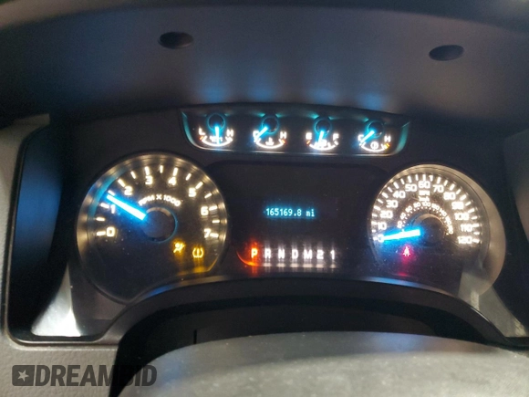 2013 Ford F-150 XL with VIN 1FTMF1EM2DFD99692, listed as a Copart auction lot 87008554 with 165,169 mi miles and Clean Title. Bid and sale history available at DreamBid. Image 9.