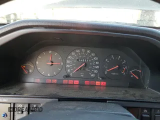 1992 Volvo 960 z VIN YV1KW9510N0005570, wystawiony jako Copart lot #70897964 z przebiegiem 254 533 mil mil oraz Szkody całkowita. Historia ofert i sprzedaży dostępna na DreamBid. Obrazek 9.