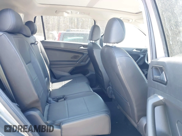 2018 Volkswagen Tiguan SEL with VIN 3VV3B7AX5JM036164, listed as a IAAI auction lot 41876403 with 108,269 mi miles and . Bid and sale history available at DreamBid. Image 8.