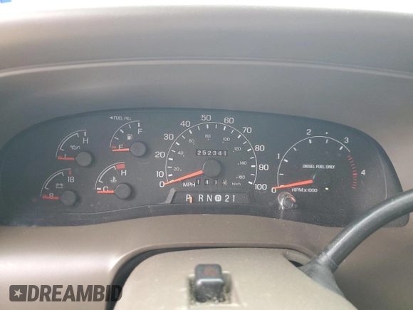 2001 Ford Excursion Limited z VIN 1FMSU43F91EA10949, wystawiony jako Copart lot #51003325 z przebiegiem 252 341 mil mil oraz Szkoda całkowita • Salvage title. Historia ofert i sprzedaży dostępna na DreamBid. Obrazek 9.