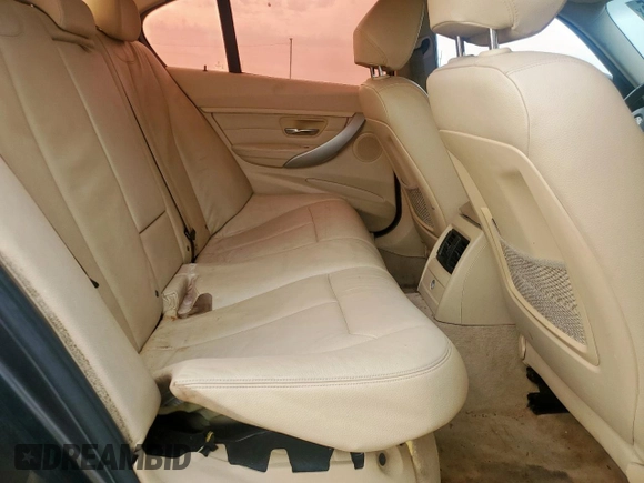 2012 BMW 3 Series 328i with VIN WBA3C1C56CF433158, listed as a Copart auction lot 60512755 with 189,049 mi miles and Clean title. Bid and sale history available at DreamBid. Image 10.
