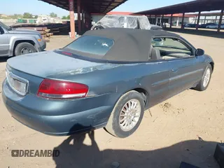 2006 Chrysler Sebring Touring z VIN 1C3EL55R86N131288, wystawiony jako IAAI lot #42259173 z przebiegiem 170 618 mil mil oraz . Historia ofert i sprzedaży dostępna na DreamBid. Obrazek 4.