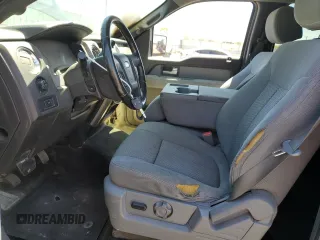 2012 Ford F-150 XL z VIN 1FTFW1EF8CFA60380, wystawiony jako Copart lot #56026005 z przebiegiem Nie podano mil oraz Szkoda całkowita • Salvage title. Historia ofert i sprzedaży dostępna na DreamBid. Obrazek 7.