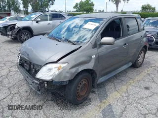 2004 Scion xA z VIN JTKKT624840054017, wystawiony jako IAAI lot #42255268 z przebiegiem 182 913 mil mil oraz . Historia ofert i sprzedaży dostępna na DreamBid. Obrazek 2.