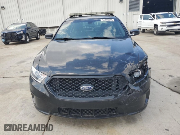 2018 Ford Police Interceptor z VIN 1FAHP2MK6JG123886, wystawiony jako Copart lot #55850245 z przebiegiem 153 539 mil mil oraz Szkoda całkowita • Salvage title. Historia ofert i sprzedaży dostępna na DreamBid. Obrazek 5.