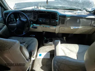 2002 GMC Yukon XL SLT with VIN 3GKFK16Z72G290711, listed as a Copart auction lot 50174765 with Not Provided miles and Salvage Title. Bid and sale history available at carsss.com. Image 8.