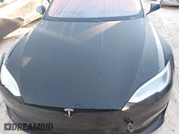 2021 Tesla Model S Plaid with VIN 5YJSA1E62MF451785, listed as a IAAI auction lot 40520806 with 31,084 mi miles. Bid and sale history available at carsss.com. Image 12.