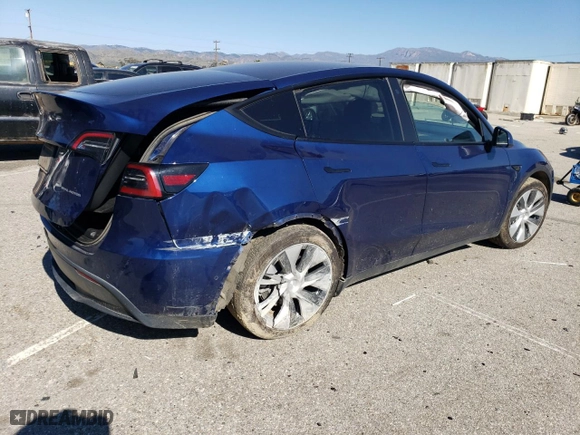 2022 Tesla Model Y Long Range with VIN 7SAYGAEE1NF365744, listed as a Copart auction lot 46280125 with 78,545 mi miles and Salvage Title. Bid and sale history available at carsss.com. Image 3.