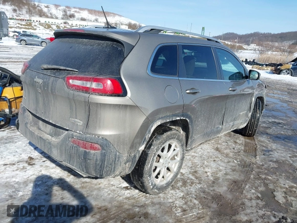 2018 Jeep Cherokee Latitude z VIN 1C4PJMCX2JD570426, wystawiony jako IAAI lot #41394183 z przebiegiem 182 419 mil mil oraz . Historia ofert i sprzedaży dostępna na DreamBid. Obrazek 4.