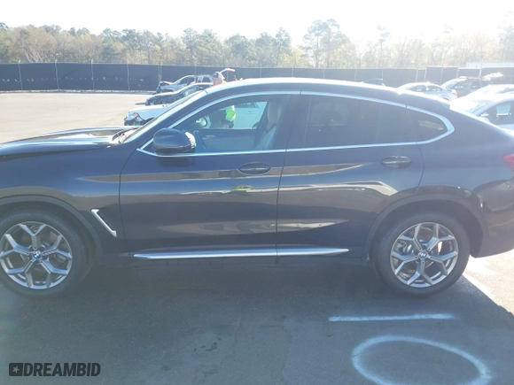 2020 BMW X4 xDrive30i with VIN 5UX2V1C07L9B83698, listed as a IAAI auction lot 41860487 with 51,891 mi miles. Bid and sale history available at carsss.com. Image 15.
