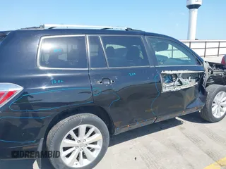 2013 Toyota Highlander Limited with VIN JTEDC3EH5D2013275, listed as a IAAI auction lot 42554477 with 161,252 mi miles and . Bid and sale history available at DreamBid. Image 21.
