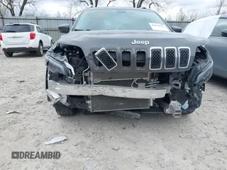 2019 Jeep Cherokee Limited with VIN 1C4PJLDB4KD479382, listed as a IAAI auction lot 42040293 with 104,533 mi miles and . Bid and sale history available at DreamBid. Image 6.