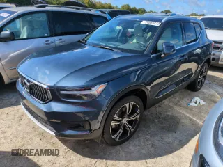 2022 Volvo XC40 Inscription with VIN YV4AC2HL4N2745980, listed as a Copart auction lot 74689834 with 27,858 mi miles and Salvage Title. Bid and sale history available at carsss.com. Image 1.