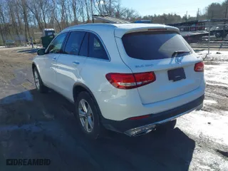 2018 Mercedes-Benz GLC with VIN WDC0G4KB1JV075385, listed as a IAAI auction lot 41507226 with 51,567 mi miles. Bid and sale history available at carsss.com. Image 3.