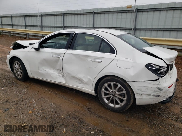 2021 Mercedes-Benz A 220 z VIN W1K3G4FB3MJ270404, wystawiony jako Copart lot #57637575 z przebiegiem 23 708 mil mil oraz Szkoda całkowita • Salvage title. Historia ofert i sprzedaży dostępna na DreamBid. Obrazek 2.