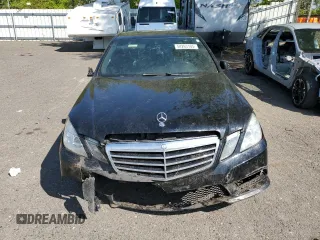 2013 Mercedes-Benz E 350 Luxury with VIN WDDHF5KB9DA732257, listed as a Copart auction lot 54263105 with 85,512 mi miles and Salvage title. Bid and sale history available at DreamBid. Image 5.