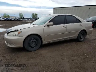 2005 Toyota Camry STD z VIN 4T1BE32K55U505585, wystawiony jako Copart lot #56913705 z przebiegiem 361 943 mil mil oraz Czysty tytuł • Clean title. Historia ofert i sprzedaży dostępna na DreamBid. Obrazek 1.