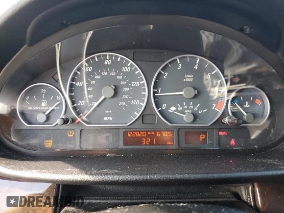 2004 BMW 3 Series 330Ci with VIN WBABW53474PL40064, listed as a Copart auction lot 54555755 with 122,820 mi miles and Salvage title. Bid and sale history available at DreamBid. Image 9.