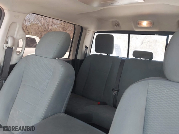2015 Ram 2500 Big Horn with VIN 3C6TR5DT9FG584320, listed as a IAAI auction lot 41844435 with 214,600 mi miles. Bid and sale history available at carsss.com. Image 19.
