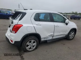 2019 Chevrolet Trax LS z VIN 3GNCJKSB8KL197534, wystawiony jako Copart lot #58550125 z przebiegiem 74 165 mil mil oraz Szkoda całkowita • Salvage title. Historia ofert i sprzedaży dostępna na DreamBid. Obrazek 3.