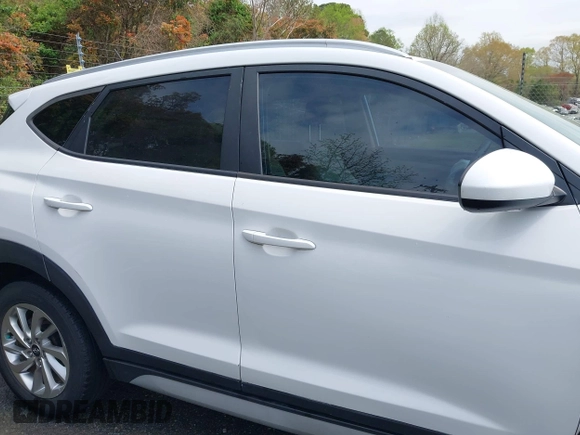 2017 Hyundai Tucson SE z VIN KM8J33A40HU383601, wystawiony jako IAAI lot #41947577 z przebiegiem 92 722 mil mil oraz . Historia ofert i sprzedaży dostępna na DreamBid. Obrazek 13.