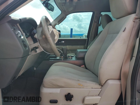 2010 Ford Expedition Max SSV with VIN 1FMJK1F58AEA13330, listed as a Copart auction lot 62523655 with 252,598 mi miles and Salvage title. Bid and sale history available at DreamBid. Image 7.