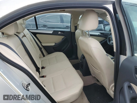2011 Volkswagen Jetta TDI with VIN 3VWLL7AJ3BM079357, listed as a Copart auction lot 58485125 with 183,089 mi miles and Clean title. Bid and sale history available at DreamBid. Image 10.