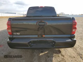 2003 Chevrolet Silverado SS z VIN 2GCEK19N631366266, wystawiony jako Copart lot #79645644 z przebiegiem 146 791 mil mil oraz Szkody całkowita. Historia ofert i sprzedaży dostępna na DreamBid. Obrazek 6.
