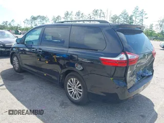 2015 Toyota Sienna XLE with VIN 5TDYK3DC9FS566344, listed as a IAAI auction lot 42049288 with 154,337 mi miles. Bid and sale history available at carsss.com. Image 3.