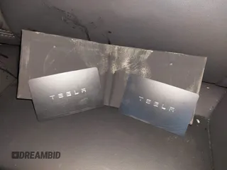2024 Tesla Model Y Long Range z VIN 7SAYGDEE7RA294649, wystawiony jako IAAI lot #42022150 z przebiegiem 9 110 mil mil oraz . Historia ofert i sprzedaży dostępna na DreamBid. Obrazek 11.