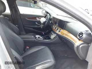 2018 Mercedes-Benz E 300 with VIN WDDZF4JB4JA427194, listed as a IAAI auction lot 42610082 with Not provided miles and . Bid and sale history available at DreamBid. Image 5.