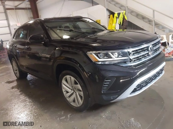 2020 Volkswagen Atlas Cross Sport 3.6L V6 SE w/Technology with VIN 1V21E2CA7LC209355, listed as a IAAI auction lot 41613067 with 36,345 mi miles. Bid and sale history available at carsss.com. Image 1.
