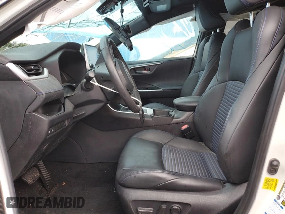 2021 Toyota RAV4 Hybrid XSE with VIN 4T3E6RFV0MU038650, listed as a Copart auction lot 60345725 with 24,124 mi miles and Salvage title. Bid and sale history available at DreamBid. Image 7.