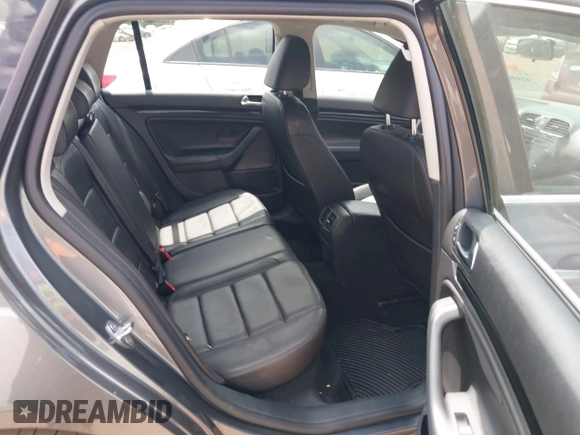 2013 Volkswagen Jetta TDI w/Sunroof & Nav with VIN 3VWPL7AJXDM666918, listed as a IAAI auction lot 42440688 with 149,587 mi miles and . Bid and sale history available at DreamBid. Image 8.