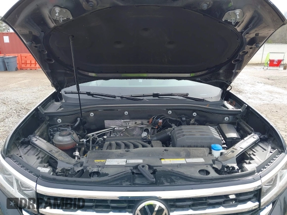 2022 Volkswagen Atlas SE z VIN 1V2HR2CA1NC549008, wystawiony jako IAAI lot #41851901 z przebiegiem 39 892 mil mil oraz . Historia ofert i sprzedaży dostępna na DreamBid. Obrazek 10.