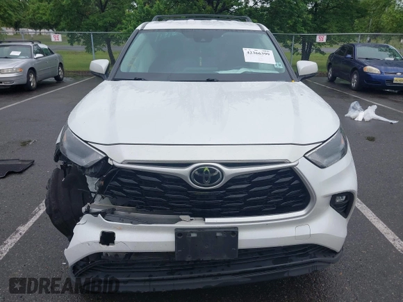 2022 Toyota Highlander LE with VIN 5TDBZRBH8NS242559, listed as a IAAI auction lot 42366399 with 200,915 mi miles and . Bid and sale history available at DreamBid. Image 12.