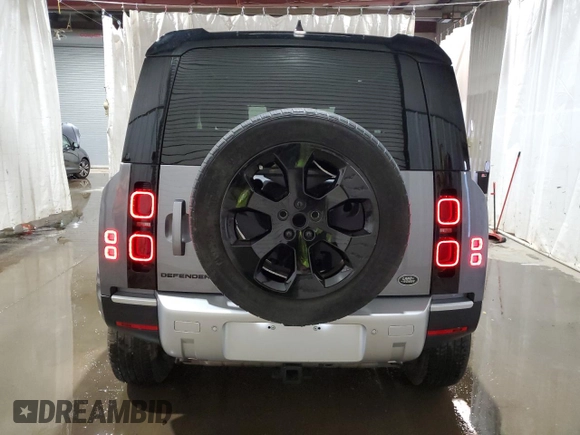 2023 Land Rover Defender S z VIN SALEJ6EX7P2243744, wystawiony jako Copart lot #73705264 z przebiegiem 18 822 mil mil oraz Szkoda całkowita • Salvage title. Historia ofert i sprzedaży dostępna na DreamBid. Obrazek 6.