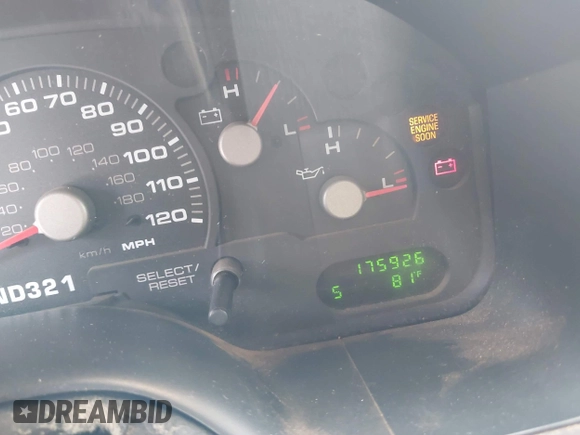 2003 Ford Explorer XLT z VIN 1FMZU63KX3UB62643, wystawiony jako IAAI lot #42185398 z przebiegiem 175 926 mil mil oraz . Historia ofert i sprzedaży dostępna na DreamBid. Obrazek 7.