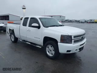 2012 Chevrolet Silverado 1500 LT with VIN 1GCRKSE79CZ131947, listed as a IAAI auction lot 41930501 with 263,891 mi miles. Bid and sale history available at carsss.com. Image 1.