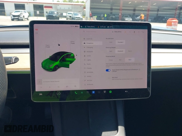 2022 Tesla Model 3 Long Range z VIN 5YJ3E1EB6NF106038, wystawiony jako IAAI lot #42214585 z przebiegiem 40 667 mil mil oraz . Historia ofert i sprzedaży dostępna na DreamBid. Obrazek 7.