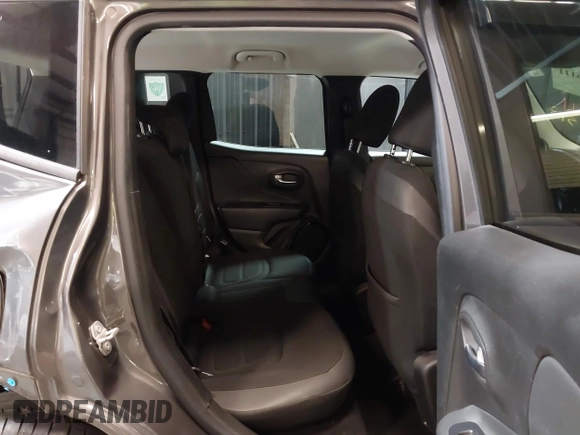 2016 Jeep Renegade Latitude with VIN ZACCJBBT7GPD01219, listed as a IAAI auction lot 41806111 with 100,807 mi miles. Bid and sale history available at carsss.com. Image 8.