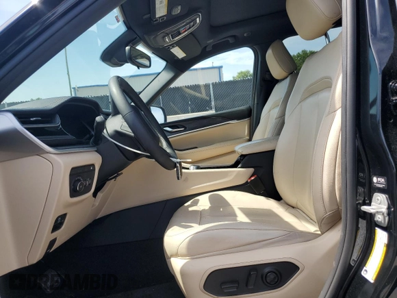 2023 Jeep Grand Cherokee with VIN 1C4RJYB61PC595938, listed as a Copart auction lot 58748335 with 28,685 mi miles and Salvage title. Bid and sale history available at DreamBid. Image 7.