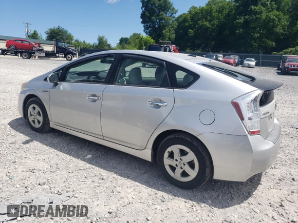 2010 Toyota Prius II z VIN JTDKN3DU7A0021597, wystawiony jako Copart lot #57872415 z przebiegiem 282 141 mil mil oraz Szkoda całkowita • Salvage title. Historia ofert i sprzedaży dostępna na DreamBid. Obrazek 2.
