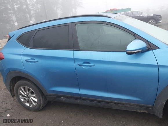 2017 Hyundai Tucson SE Plus with VIN KM8J33A42HU410216, listed as a IAAI auction lot 41337805 with 63,515 mi miles. Bid and sale history available at carsss.com. Image 13.