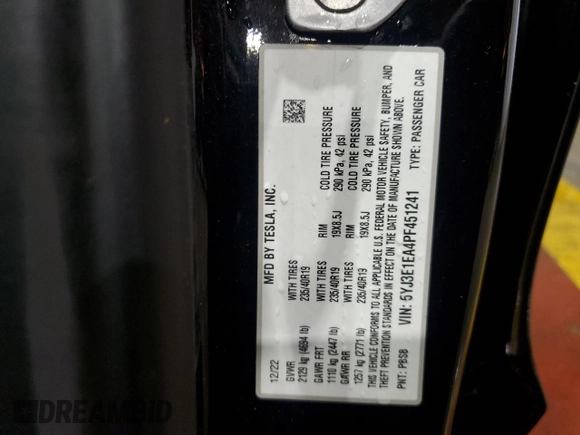 2023 Tesla Model 3 z VIN 5YJ3E1EA4PF451241, wystawiony jako Copart lot #61045835 z przebiegiem 69 738 mil mil oraz Czysty tytuł • Clean title. Historia ofert i sprzedaży dostępna na DreamBid. Obrazek 12.