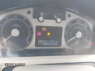2008 Mercury Mariner Premier с VIN 4M2CU87108KJ53759, выставлен на аукционе IAAI как лот 42131059 с пробегом 190 894 миль миль и . История ставок и продаж доступна на DreamBid. Изображение 7.
