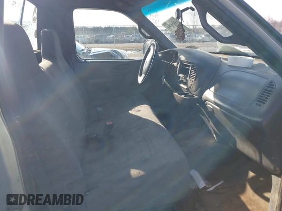 2001 Ford F-150 XL with VIN 1FTZF17201NB45630, listed as a IAAI auction lot 41456984 with 218,331 mi miles and . Bid and sale history available at DreamBid. Image 5.