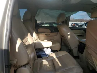 2011 GMC Yukon XL Denali with VIN 1GKS2MEF2BR192306, listed as a Copart auction lot 84486134 with 197,724 mi miles and Salvage Title. Bid and sale history available at carsss.com. Image 11.