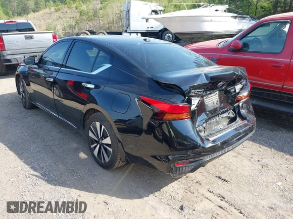 2020 Nissan Altima SV with VIN 1N4BL4DV7LC247666, listed as a IAAI auction lot 42009248 with 77,356 mi miles and . Bid and sale history available at DreamBid. Image 3.